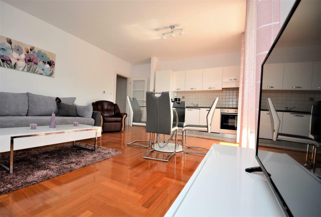 Apartmani Sladana Zadar Exteriör bild